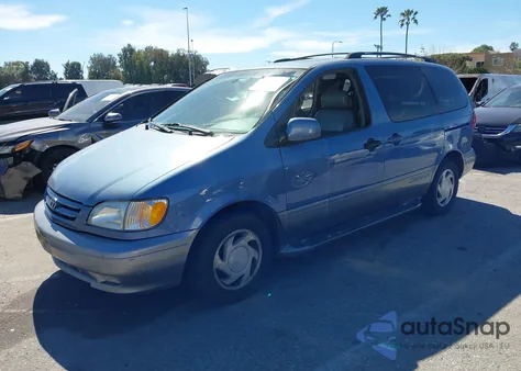 2002 Toyota Sienna Xle z USA, uszkodzony, nr VIN 4T3ZF13C42U451478